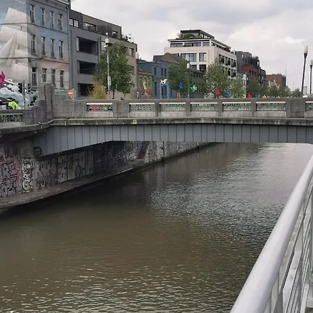 Cosy With Canal View 아파트 브뤼셀