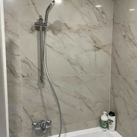 Charming Duplex On The Canal