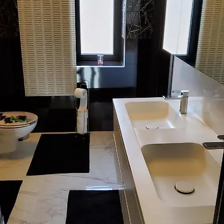 Deluxe Au 2eme Etage, Double Au 4eme Etage Not A Privat bolig *