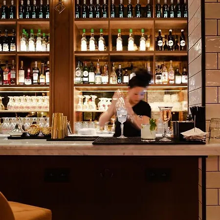 布鲁塞尔圣尼古拉斯酒店 酒店 3*
