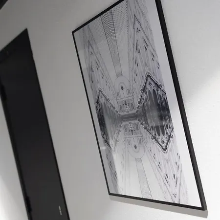 Aris Grand Place Hotel