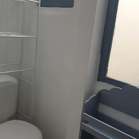 Apartman The Bachelor Backpacker Spot