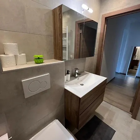 Apartment - Place Jourdan & Eu Institutions