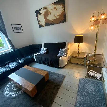 Cozy Close To Zaventem Airport דירה בריסל
