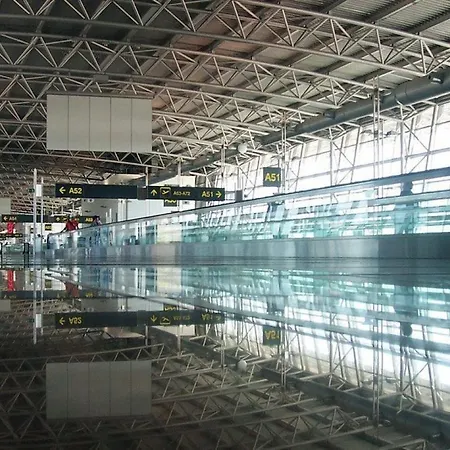 Cinquantenaire Lägenhet *