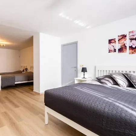 Manoir Bel Horizon Avec Grand Jardin Et Parking Prive בית נופש *