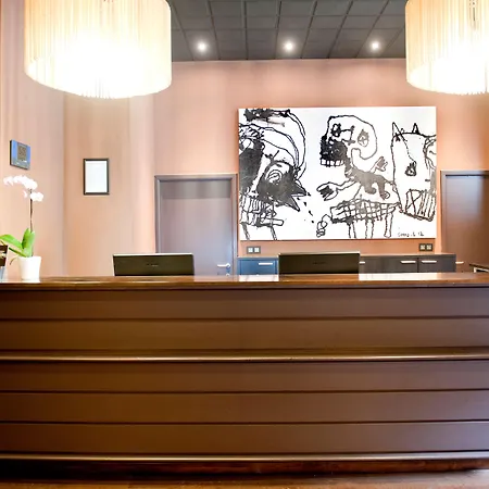 New Charlemagne Hotel 4*