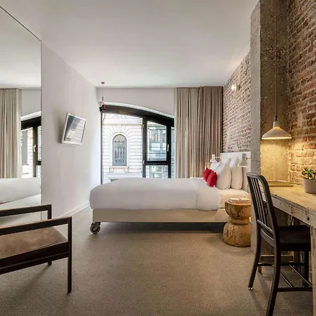 9hotel Hotell