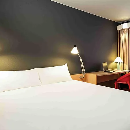 Ibis Centre Hotell