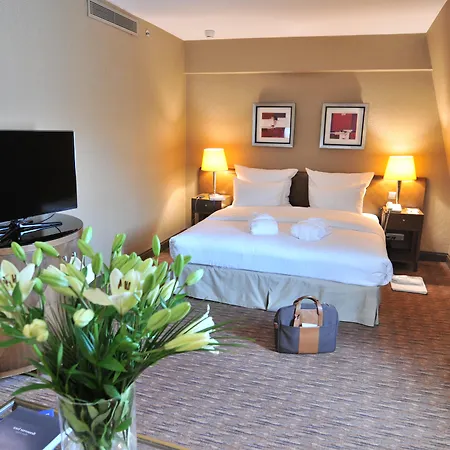 Warwick Grand-place Отель 4*