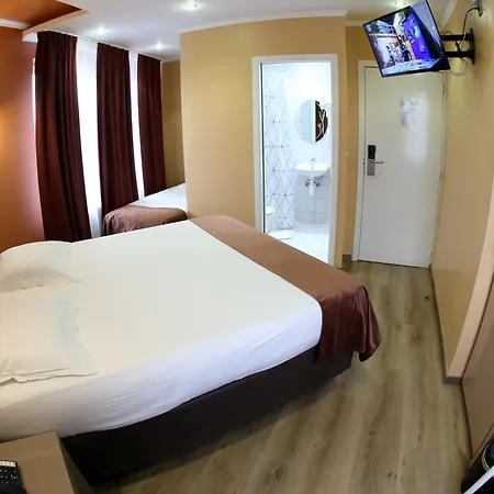 Phenix Hotel 3*