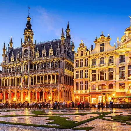 Otel Express Brussels-grand-place By Ihg 3*