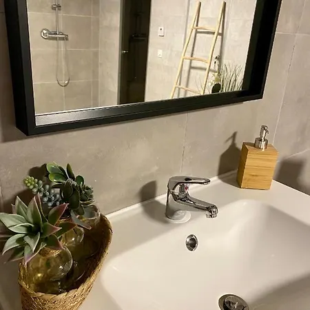 Apartman Superbe Pres De Avec Prive