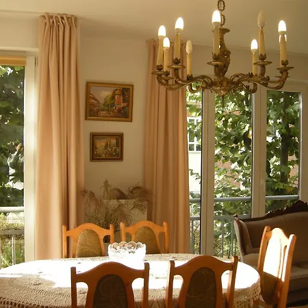 Cosy Nest With Garage In Апартаменты *
