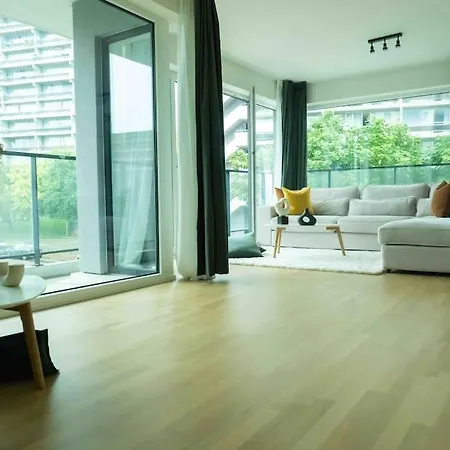 Luxury Luminous 2bedroom Center Of