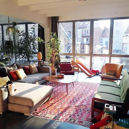 아파트 Bright Loft Close To Downtown *