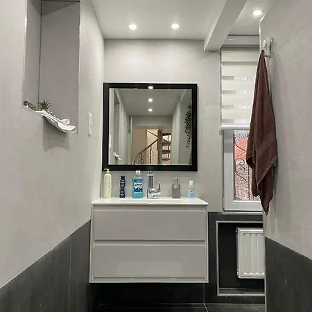 Duplex Situe A 2min De La Gare Du Nord