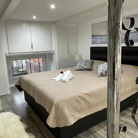 Duplex Situe A 2min De La Gare Du Nord Apartmán *