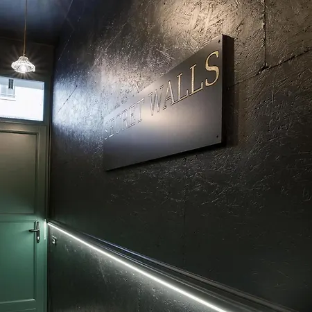 Secret Walls 住宿加早餐酒店 布鲁塞尔