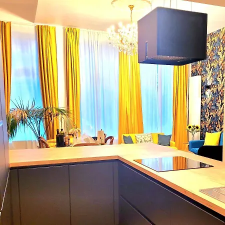 Brand New Camelia With Private Bathroom Гостевой дом Брюссель