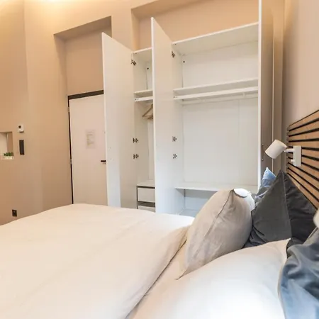 Golden Dove Luxury Aparts Appartement *