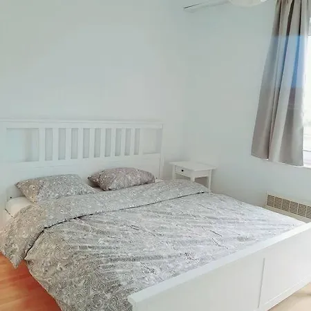 Superbe Confortable Et Spacieuse Brüssel