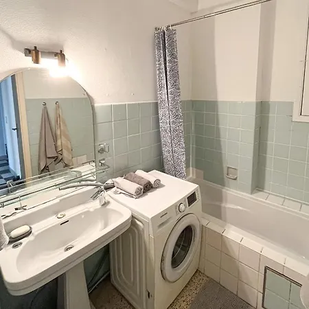 Cosy Two Bedroom In *