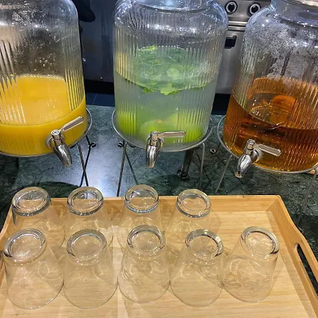 ホテル La Bourse 3*