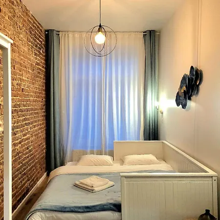 Brand New Camelia With Private Bathroom 3* Bryssel