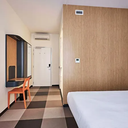 Easyhotel Centre 3* Brussel