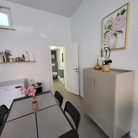 House Of Mima Ferienhaus