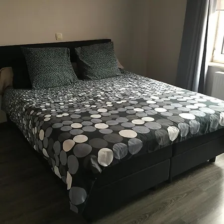 Atomnium-heysel Apartment