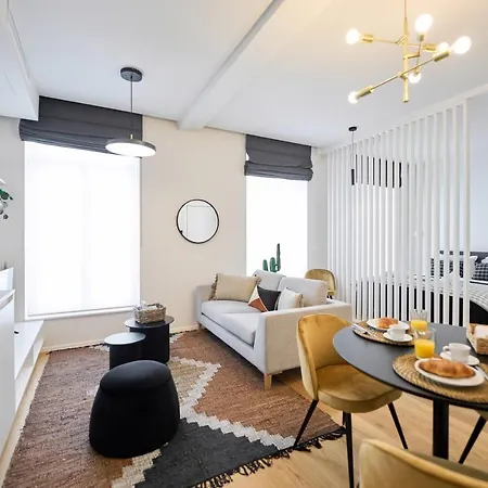 Apartment Place Du Grand Sablon