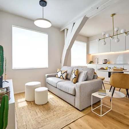Place Du Grand Sablon Apartamento *