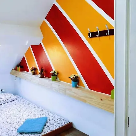 Habitación en casa particular Cozy With Share The Bathroom And Kitchen Bruselas