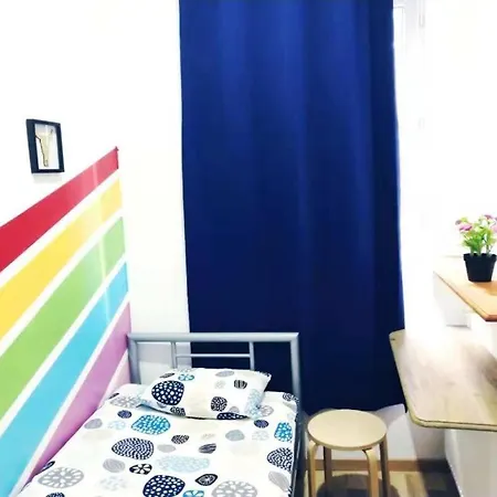 Cozy With Share The Bathroom And Kitchen 民宿 *