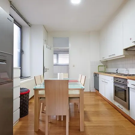 Apartman Au Centre De Pret Du *