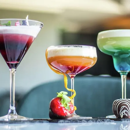 מלון Hilton Grand Place 4*