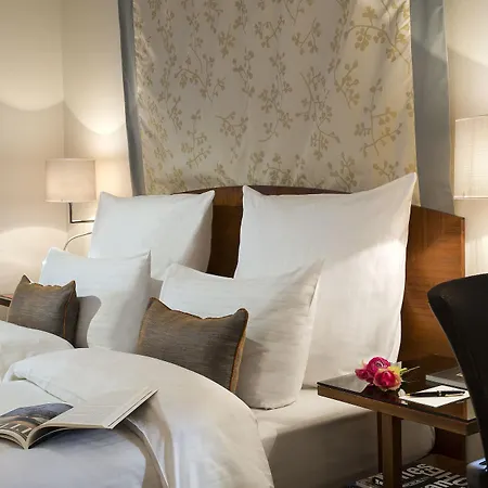 Hotell Warwick Grand-place
