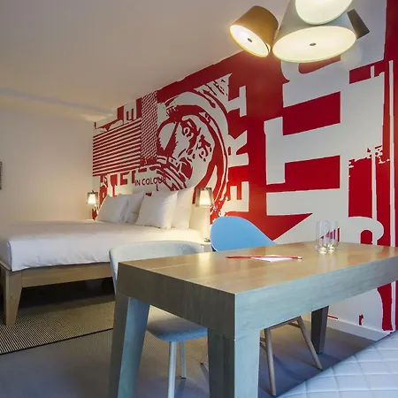 Radisson Red 4*
