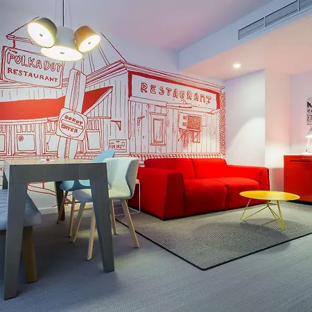 Hotel Radisson Red