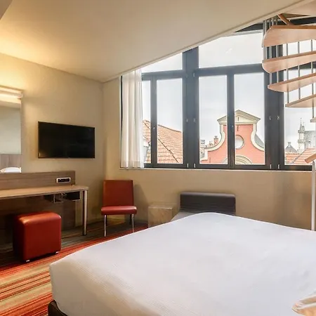 Alma Grand Place Отель Брюссель