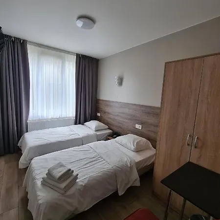 Hotel Center 2*