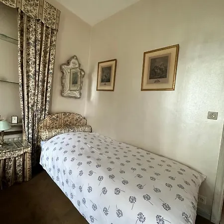 House Of Tanya Bruksela