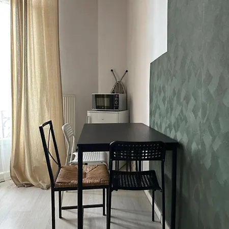 Miroir27 بيت ضيافة 2*