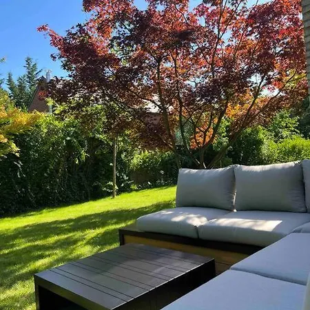 Havre De Paix A :piscine, Sauna, Jacuzzi Villa