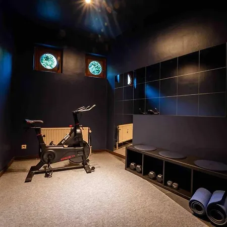 Havre De Paix A :piscine, Sauna, Jacuzzi Villa *