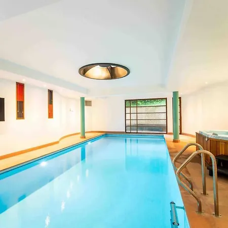 Havre De Paix A :piscine, Sauna, Jacuzzi Villa *