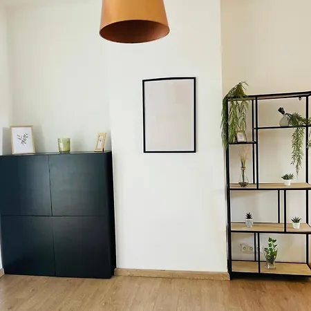 Downtown Quiet And Peacefull *