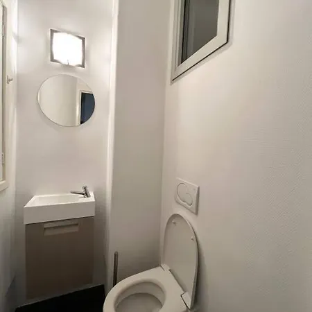 Amazing Flat-center Of *